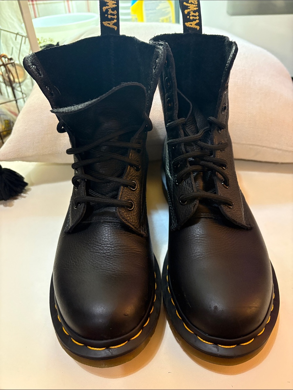 Dr Martens Classic Black Leather Lace-Up Combat Boots. Size 7